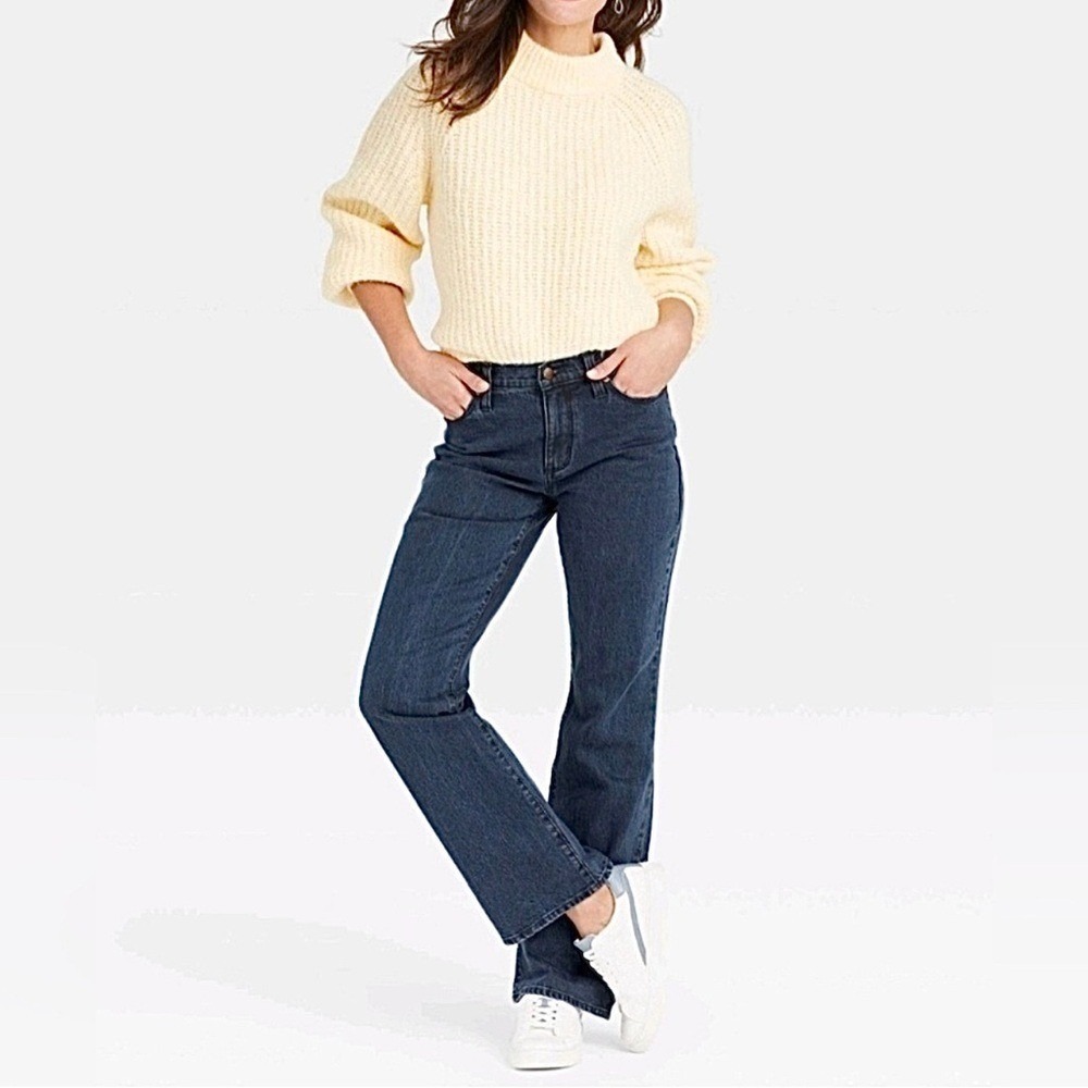 Universal Thread Vintage Bootcut Blue Jeans Pants